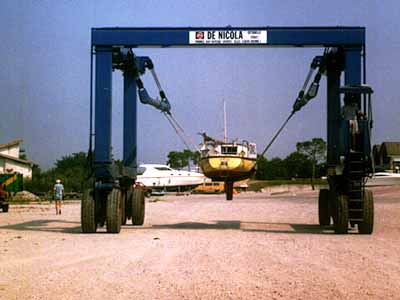 [ DINO w tej ramie wyglda jak maleki robaczek ]